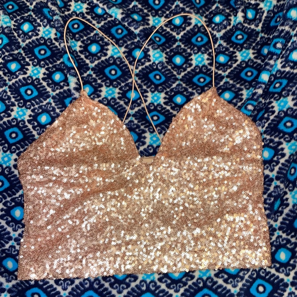 So cute, somewhat loose for smaller chest